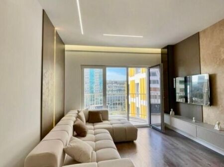 Apartament 2+1 per Qera pranë Ring Center