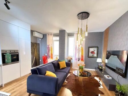 Super Apartament me qira prane 21 dhjetorit.