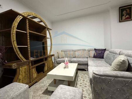 Rent, Apartment 2+1+2, Unaza e Re