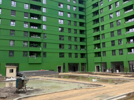 Shitet Apartament 3+1 + 2 Ballkone tek 5 Maji