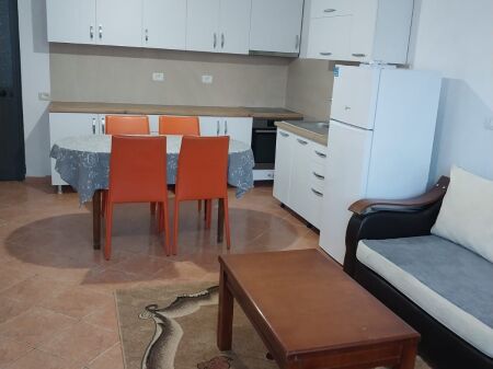 APARTAMENT 2+1 ME QERA PRANE RR ELBASANIT