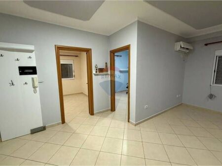 appartamento 2+1 in via Dibra