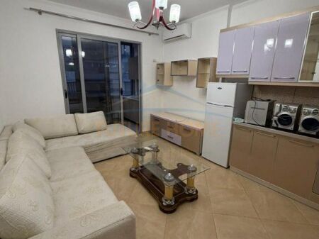 Rent, Apartment 1+1, Unaza e Re