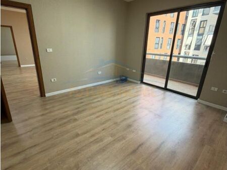 Qera, Apartament 2+1+2, Rruga e Kosovarëve, Tiranë