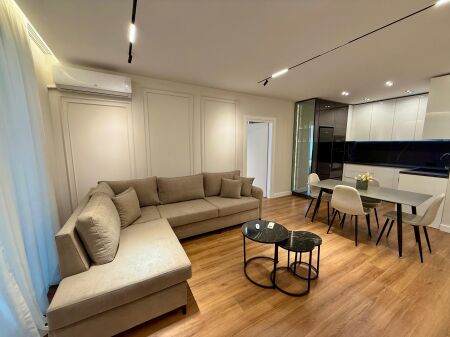 Apartment 2+1 for rent at Pazari Ri