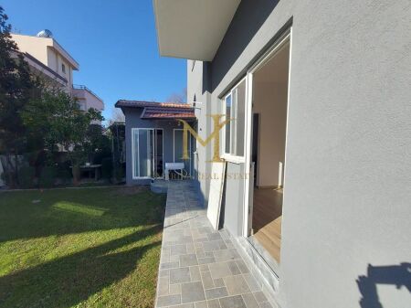 APARTAMENT 1+1 PLAZH DURRES ME LULISHTE