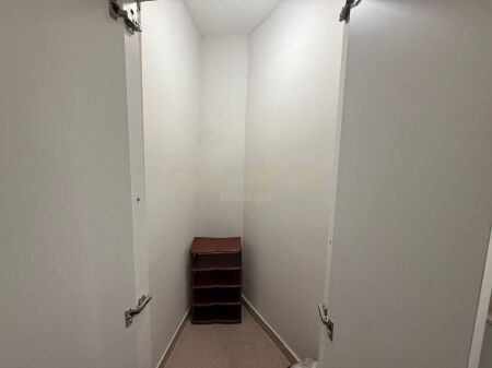 APARTAMENT 3+1+2 ME QERA TEK RRUGA E KAVAJES