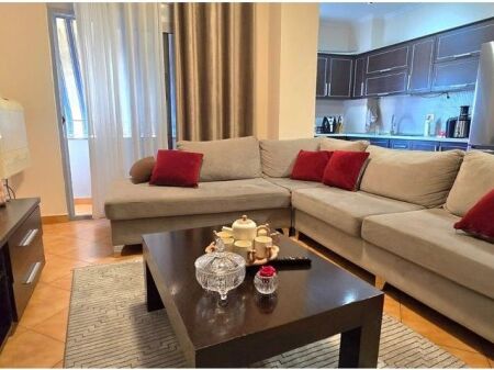 Shitet Apartament 2+1+2 me dy ballkone ne Rrugen JORDAN MISJA Tiranë 221,000 €