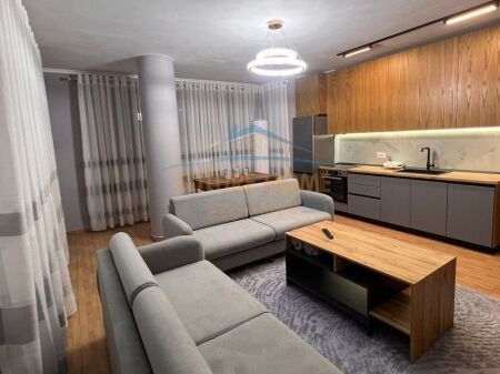 Affitto, Appartamento 2+1, Nuovo Mercato, Tirana.