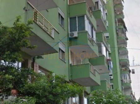 Shitet, Apartament 2+1, Bllok, Tiranë