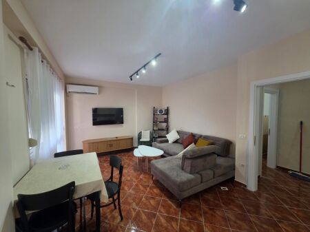 Shitet Apartament 1+1, Shkëmbi i Kavajës,Durres.