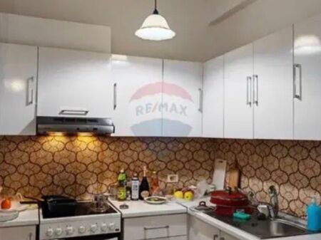 APARTAMENT 1+1 PER SHITJE NE MISTO MAME