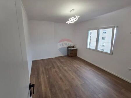 Apartament - Për Shitje - Fusha Ali Demi, Tiranë