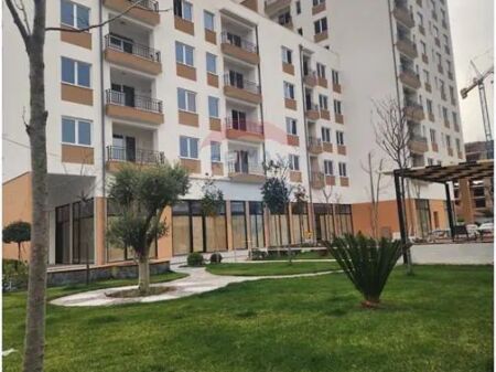 Shitet Apartament 1+1 te ish Fusha e Aviacionit