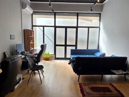 zyre me qira, rruga Frang Bardhi, Kodra e Diellit