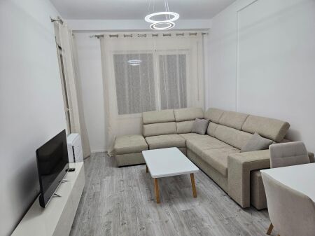 For rent 2+1+2 American 3 Residences Henke 700€
