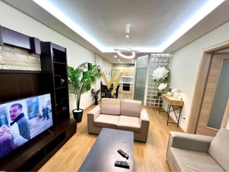 JEPET APARTAMENT 1+1+BLK ME QIRA TE MATERNITETI I RI, BRRYLI 55.000 LEKE