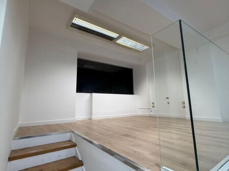 Jepet me qira ambient biznesi tek rruga e Kavajes