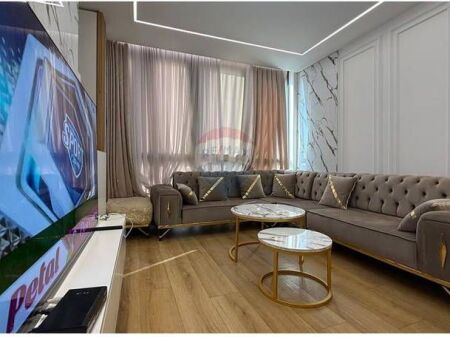 Apartament 2+1 Luks me qira te Inxh Ndertimit