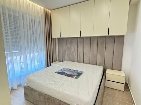 Jepet Me Qera Apartament 1+1+1 Ballkon