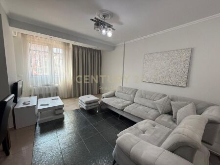 APARTAMENT 3+1+2 ME QIRA TEK RRUGA E KAVAJES