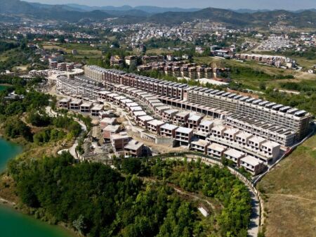 🌳 DUPLEX NË SHITJE – Swan Lake Residence, Farkë 🌴