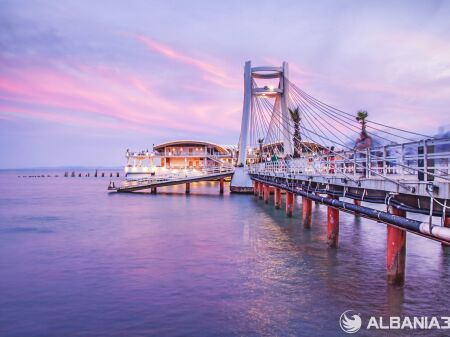 AMBIENT KOMERCIAL NE SHITJE VENDOSUR NE SHETITORE DURRES!