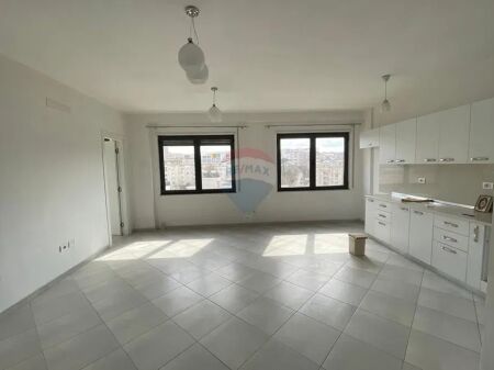 Appartamento - In Vendita - Ex Mercato Elettrico, Tirana