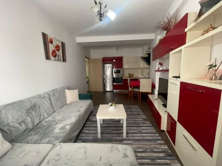 Apartament 2+1+2 Qytet Studenti!!