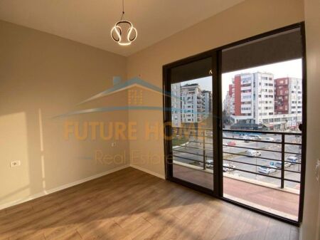 Shitet, Apartament 1+1, Unaza e Re