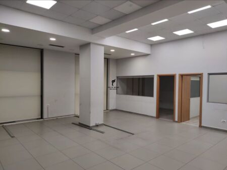 UFFICIO IN AFFITTO 108 M2 COMUNE DI PARIGI 120.000 LEKE FH-58945