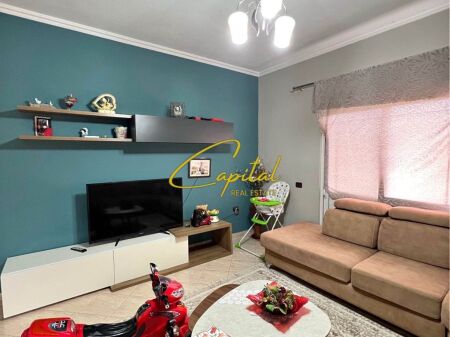 APARTAMENT ME QIRA 2+1 YZBERISHT 40.000 LEKE