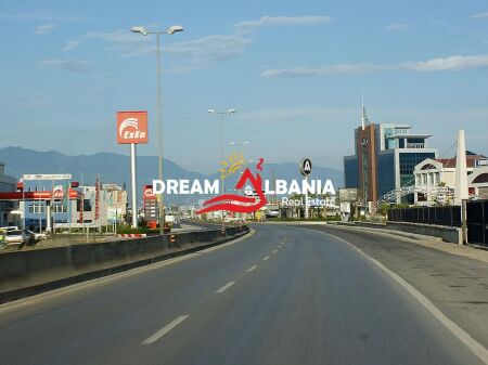 Warehouse for sale on the Tirana-Durres Highway near City Park ID(4181070)