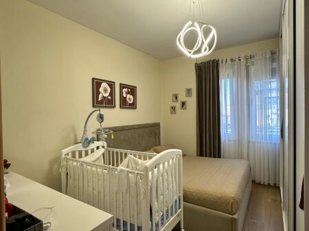 Qera Apartament 1+1+parkim