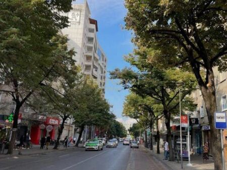 VENDESI APPARTAMENTO 1+1 A BLOK VICINO ALLA LIBRERIA UNIVERSITARIA