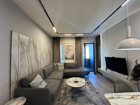 🏡 Jepet apartament modern 1+1 me qira te Square 21