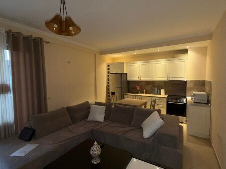 Apartament për qera