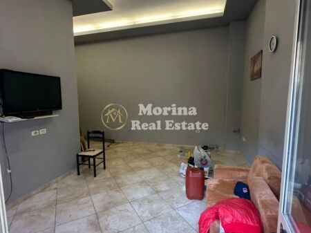 Qera | Ambjent Biznesi | Rruga e Dibrës | 300 €/muaj