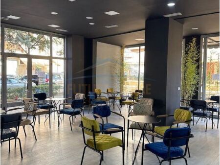 Shitet, Bar Lounge, 21-Dhjetori, Tiranë