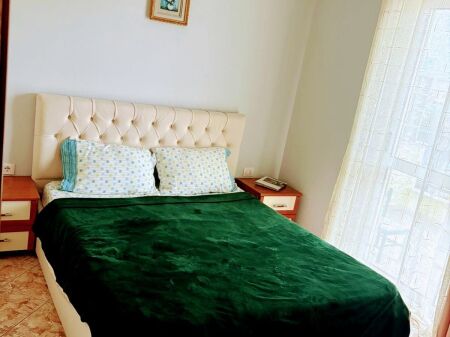 Jepet Me Qera Apartament 1+1+1 Ballkon