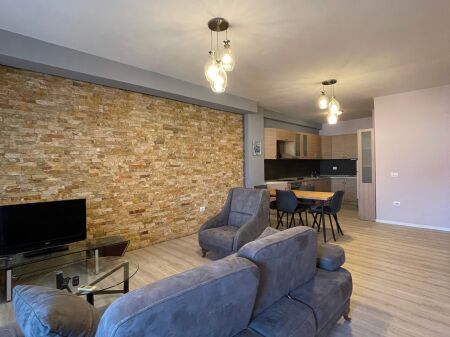 Appartamento 2+1 In Affitto in Via Kavaja.