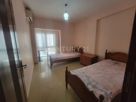 APARTAMENT 3+1+2 ME QIRA TEK PETRO NINI, TIRANE! 800 € /Muaj