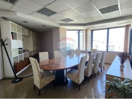 Office space for rent at the 2 Towers