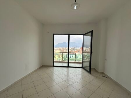 1+1/Shitje 📍Yzberisht 📌110 000€