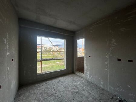 Apartment ne shitje te Aluna ne paskuqan