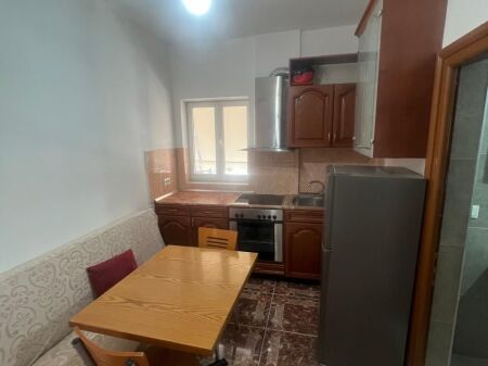 Affittasi appartamento 1+1 arredato vicino all'Ospedale Americano 2