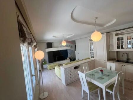 Apartament - Për Shitje - Liqeni i Tiranës, Tiranë