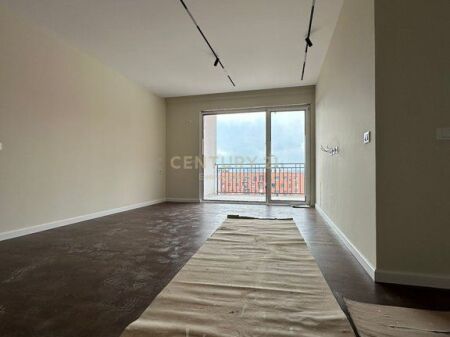 Shitet apartament 2+1+2 me post parkimi – Rezidenca Mirabella 220,000 €