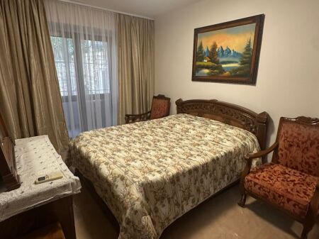 Jepet me qera apartament 1+1+Kuzhine tek Vasil Shanto , Rruga Viktor Eftemiu!