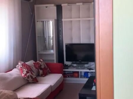 In affitto Appartamento 1+1, via Mih Duri vicino all'ex Ambasciata Jugoslava 600 mila lek